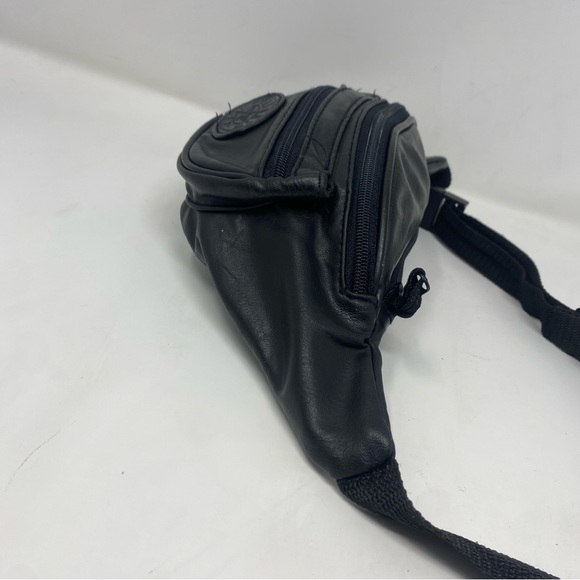 Vintage Flight Pax Black Faux Leather Fanny Pack / Waist Pack Unisex 80's 90's - Picture 5 of 8